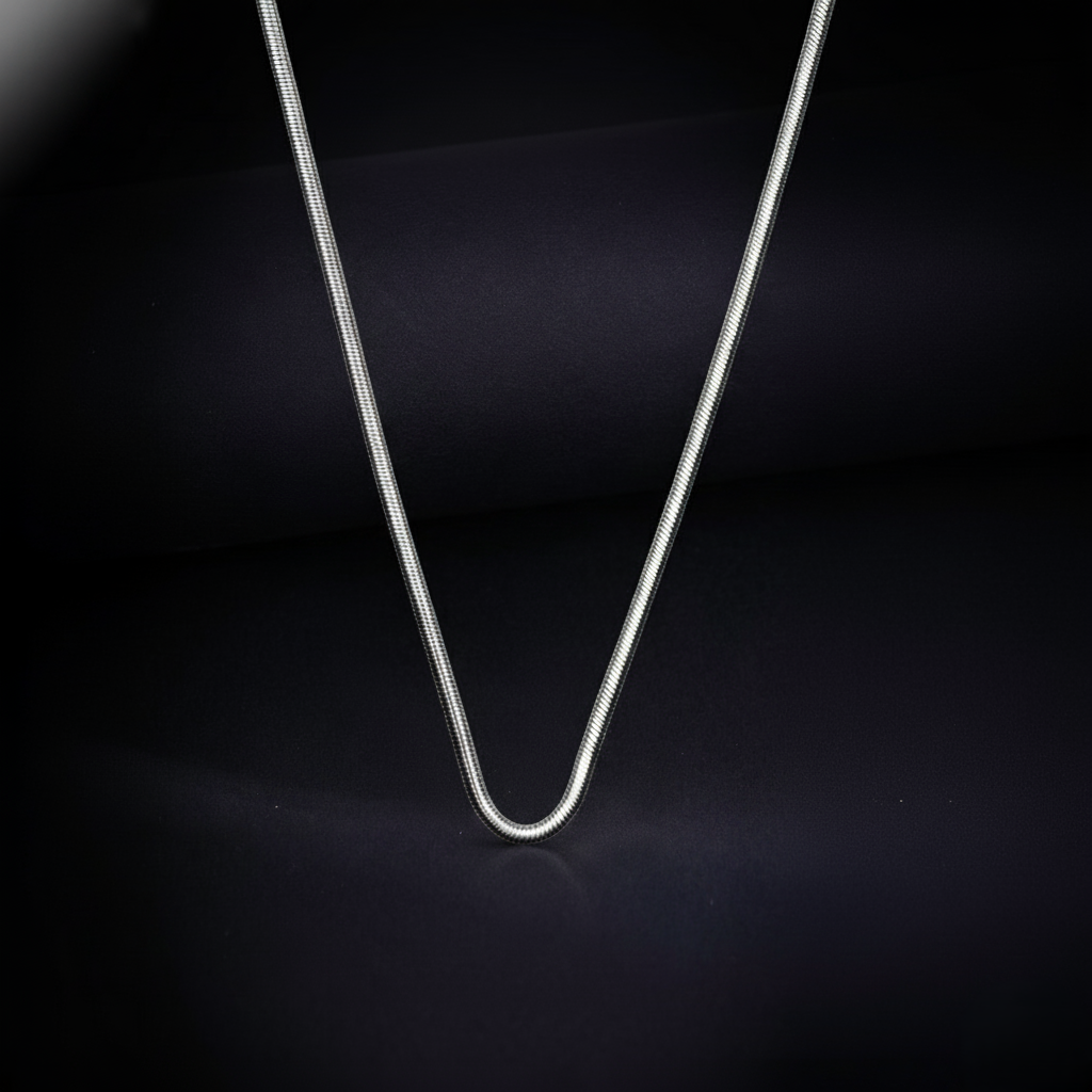 slip chain – sterling silver in seamless motion