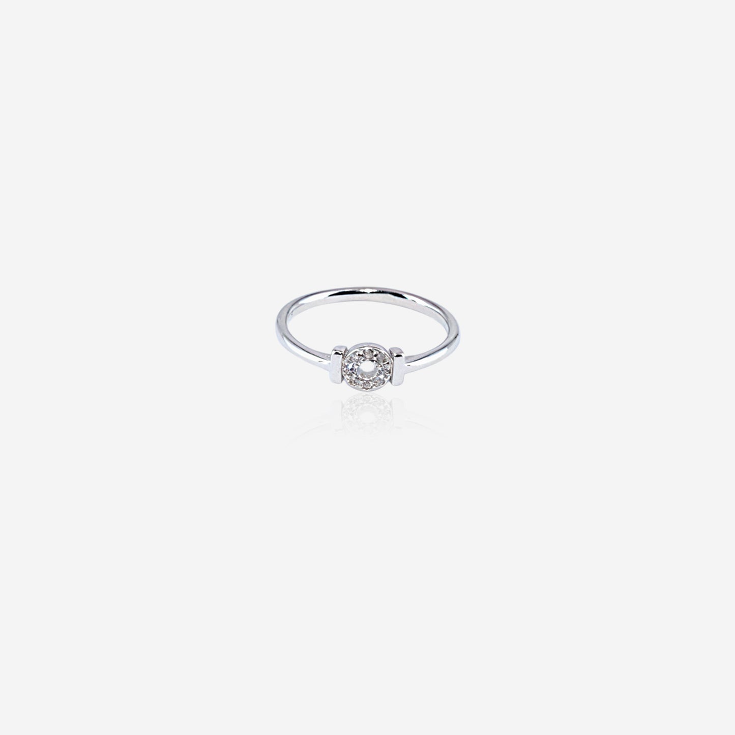 velisse ring – sterling silver in quiet radiance