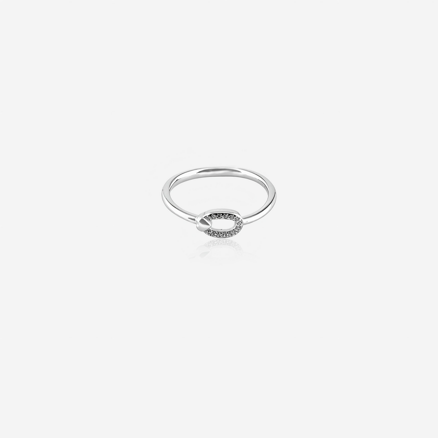 caelina ring – sterling silver in oval grace
