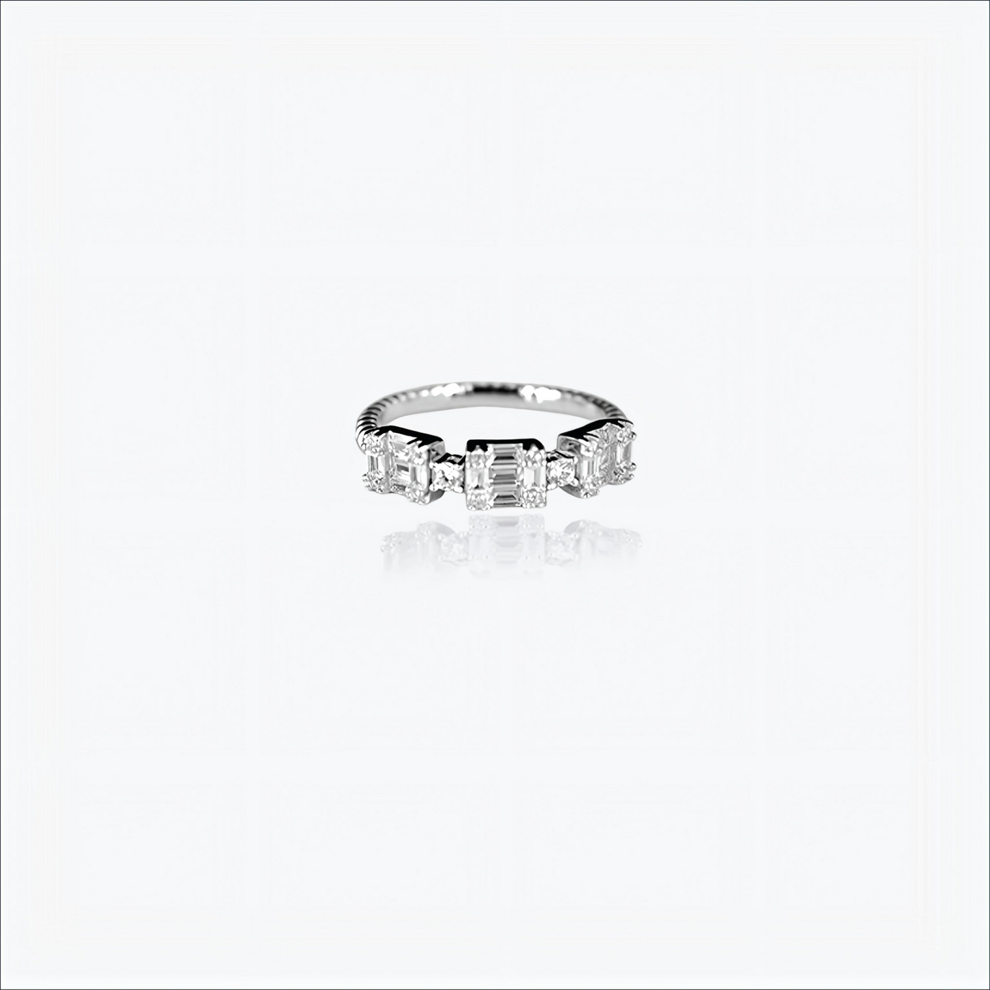 rectelle ring – sterling silver in sleek sparkle