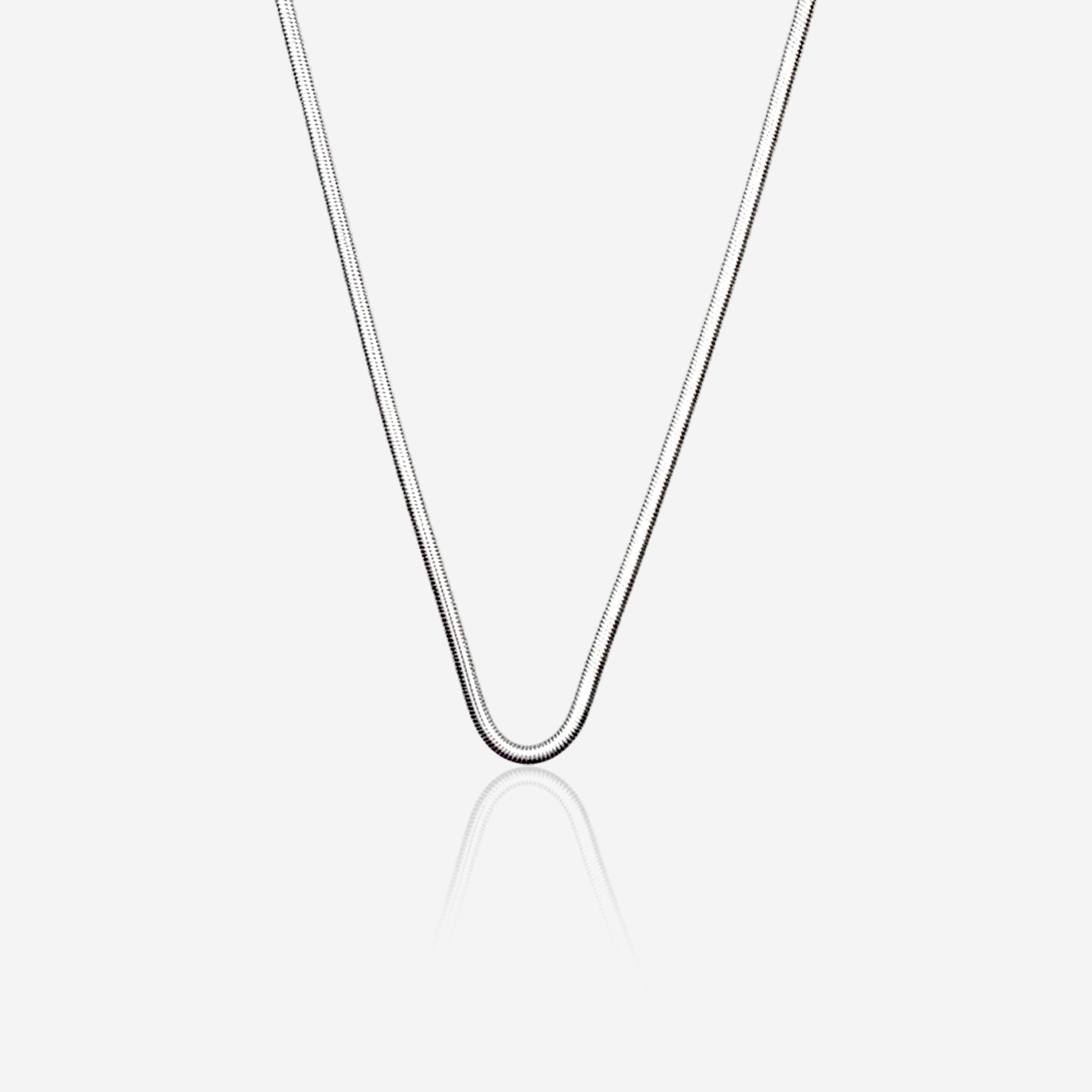 Slip Chain – Sterling Silver in Seamless Motion