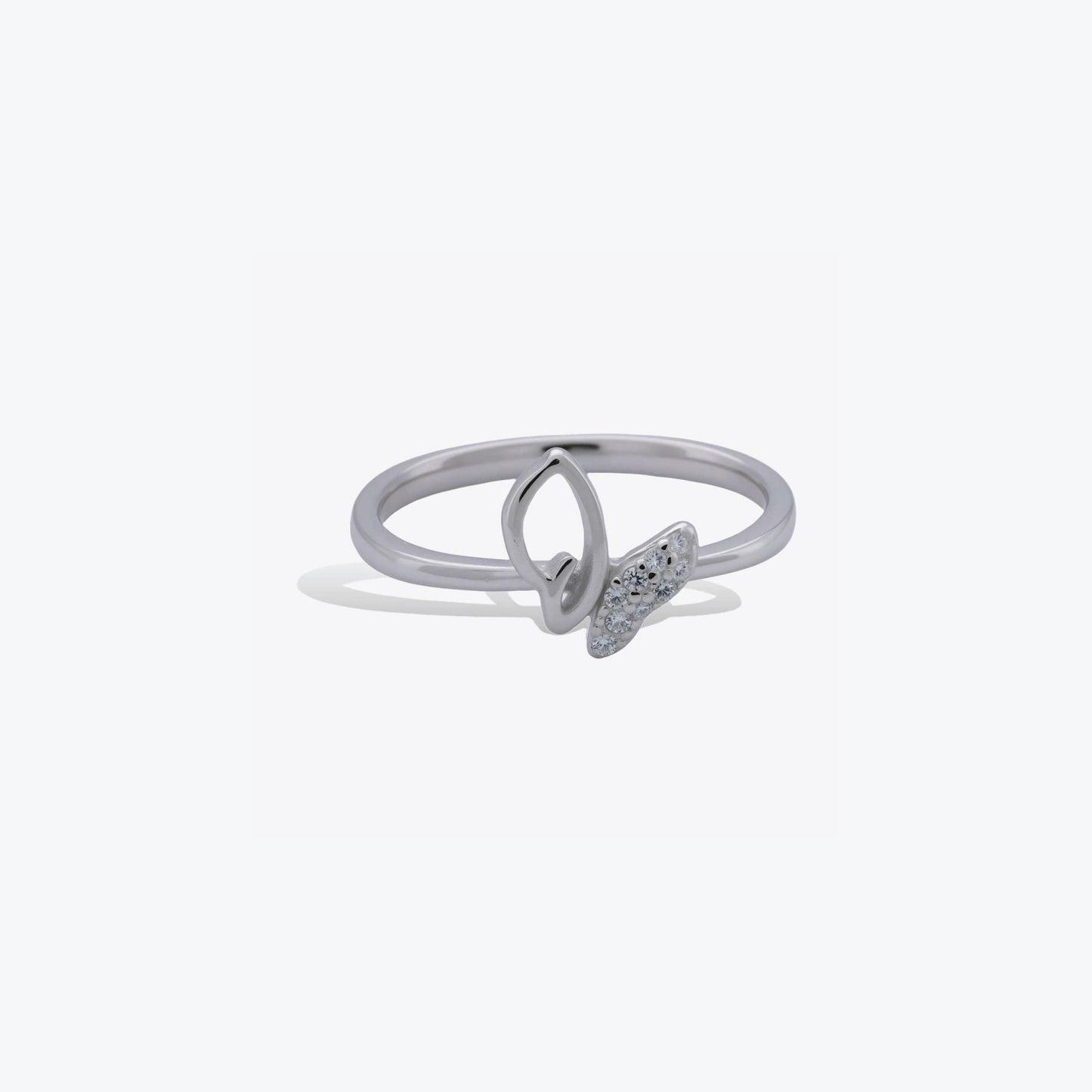 butterfly elegance ring – a sparkling sterling silver charm