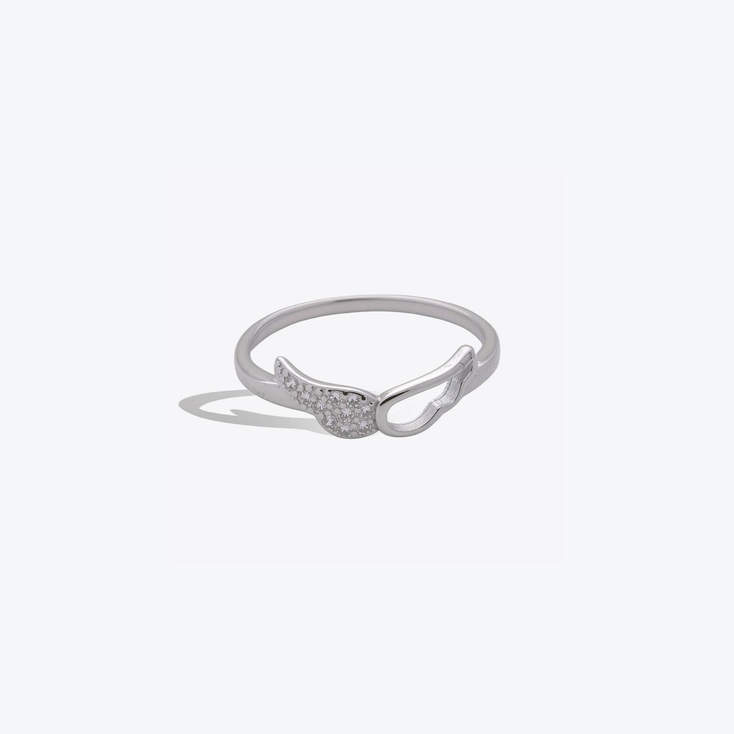 wing elegance ring – a sterling silver touch of grace