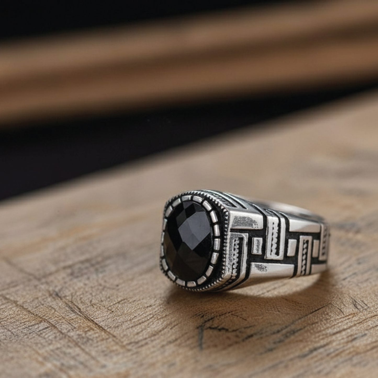 gravion ring – sterling silver elegance
