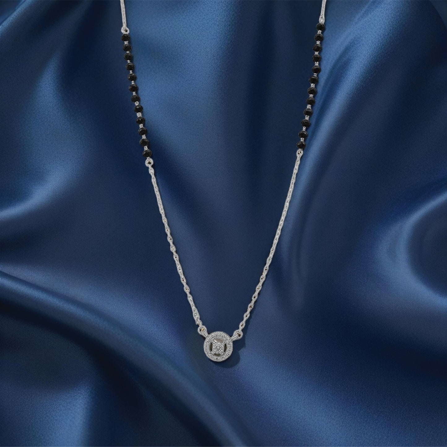 obscura halo pendant – sterling silver in refined contrast