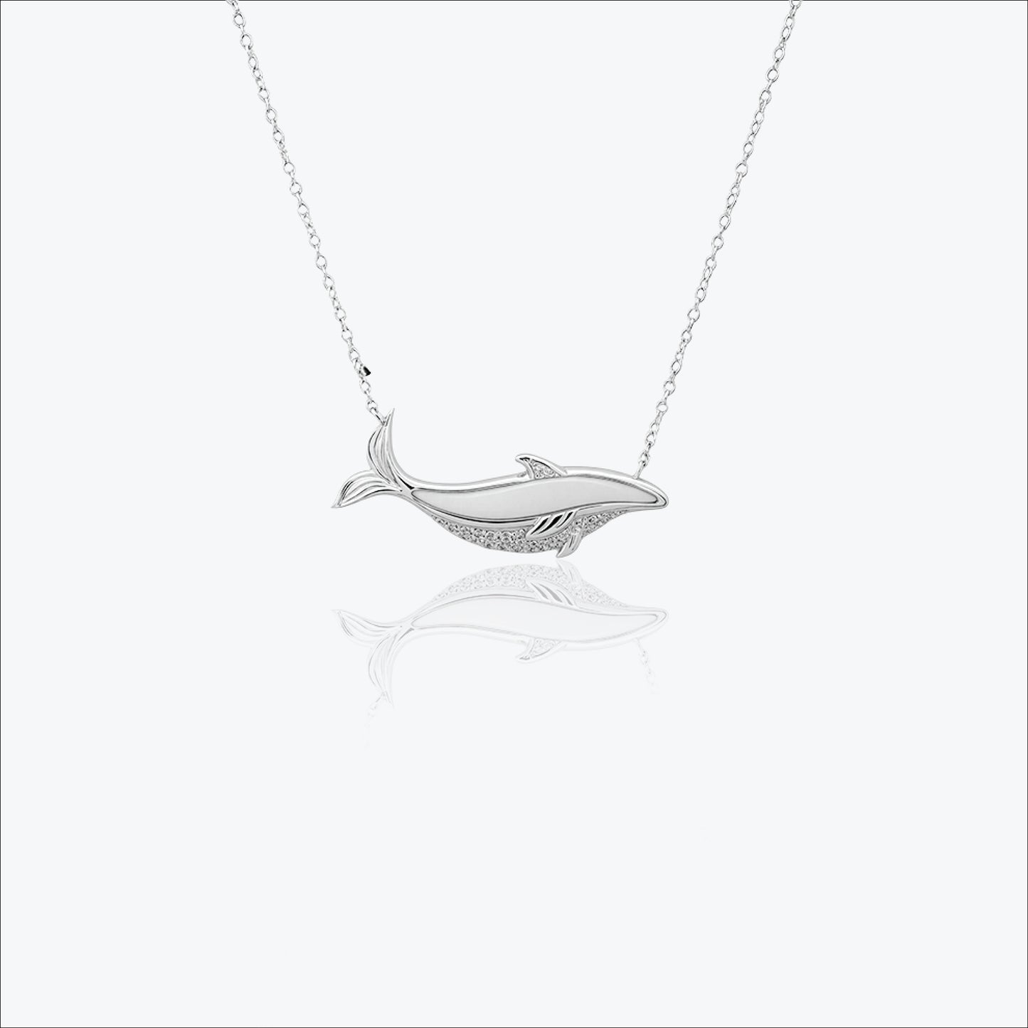 selaché pendant – sterling silver in oceanic poise