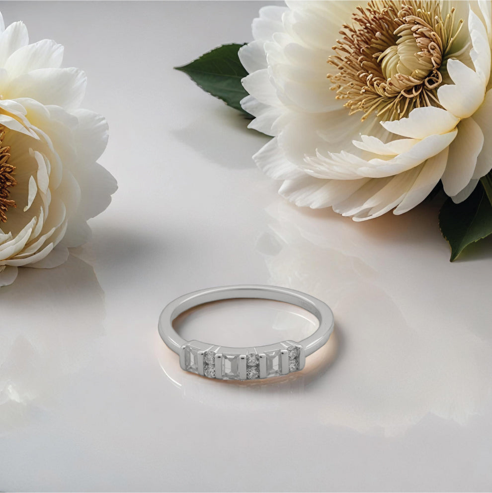 radiance duo ring – sterling silver with geometric elegance