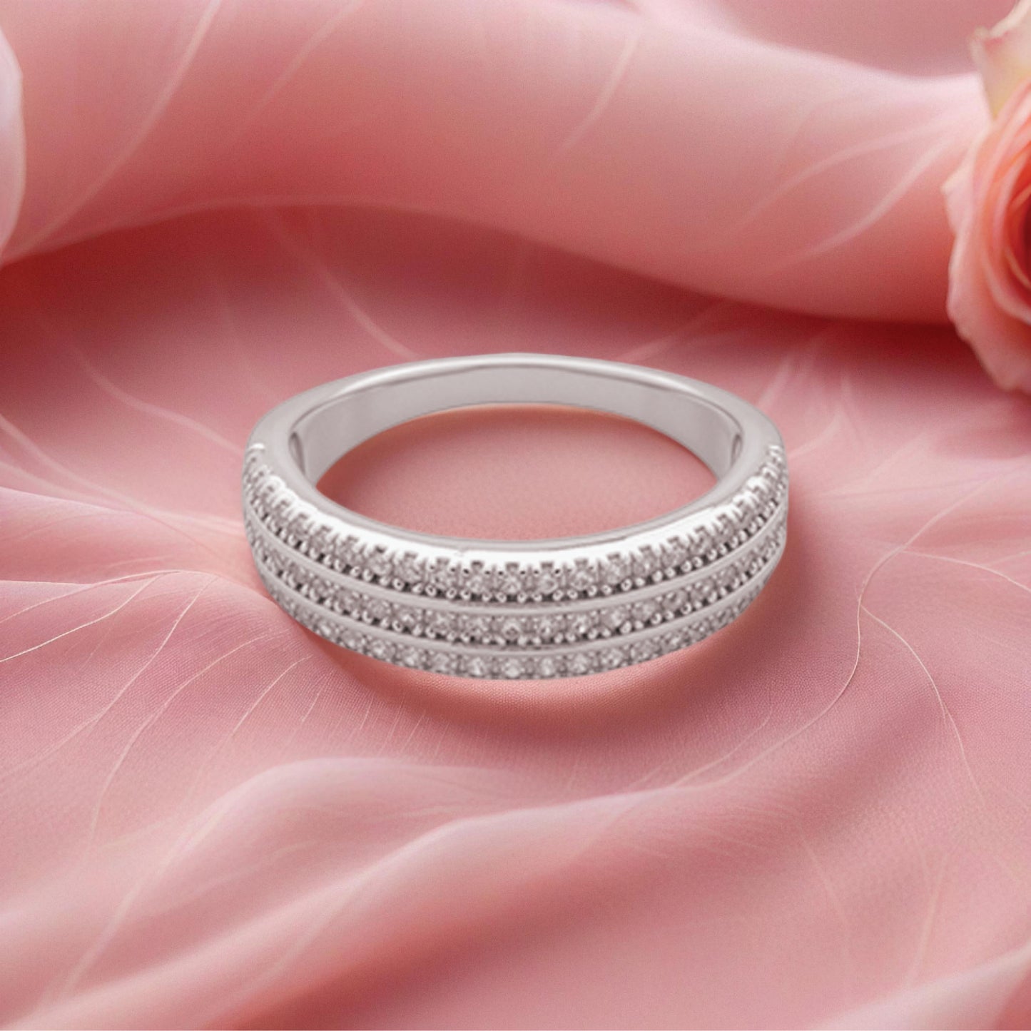 triad luxe ring – sterling silver with radiant brilliance