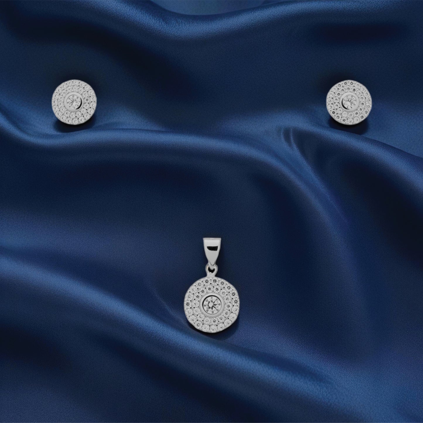 eira flow pendant – sterling silver with gentle hue