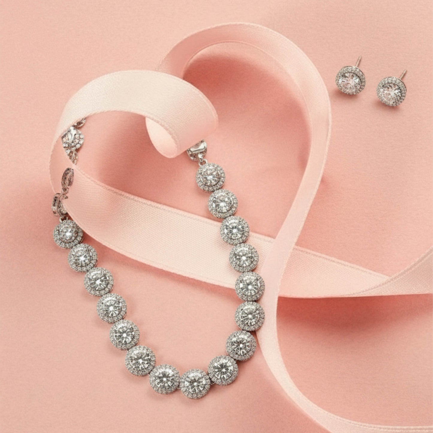 solvella necklace – sterling silver in radiant harmony