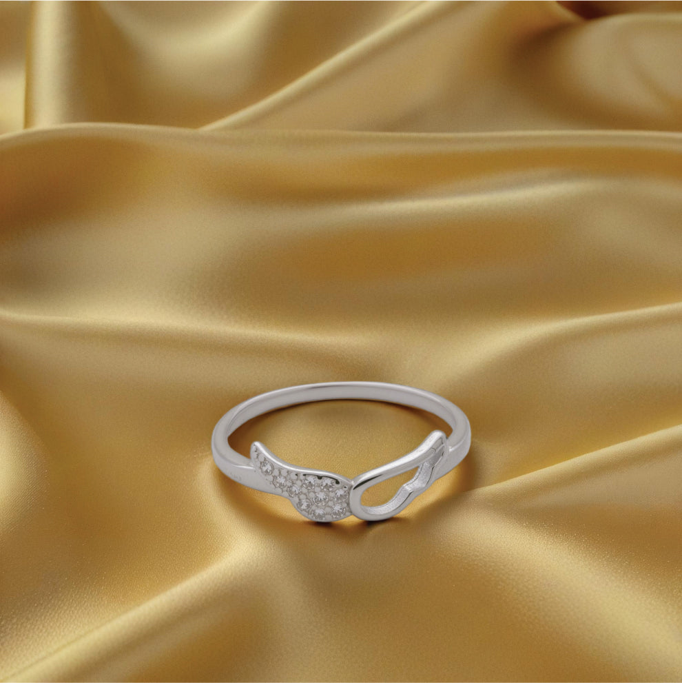 wing elegance ring – a sterling silver touch of grace