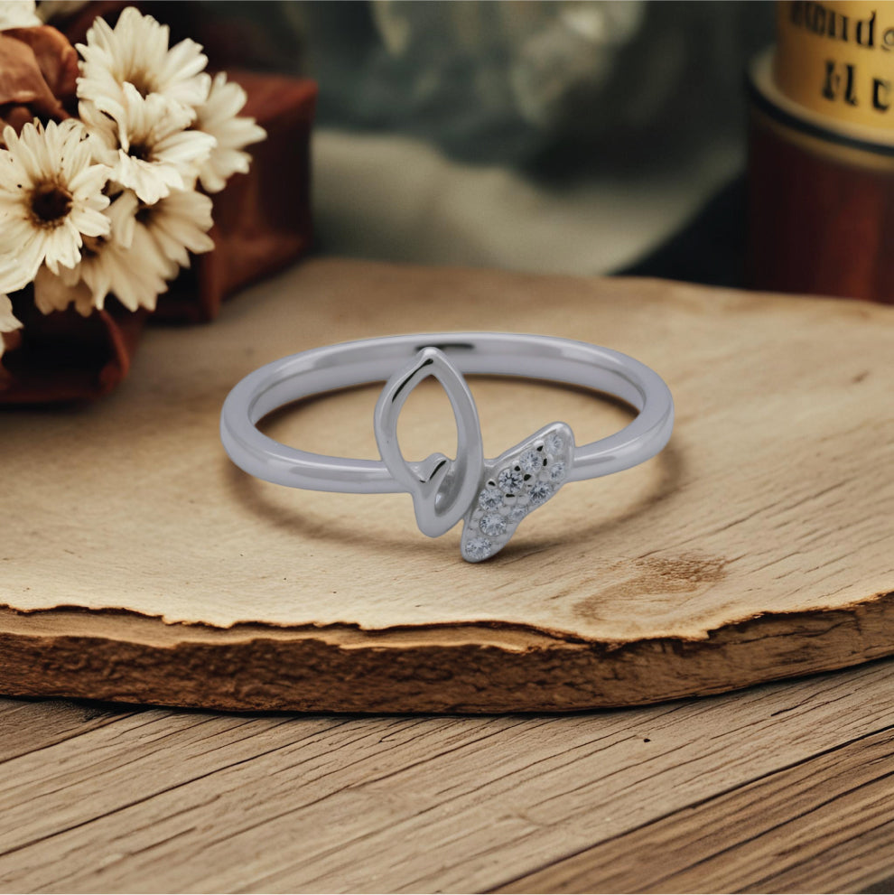 butterfly elegance ring – a sparkling sterling silver charm