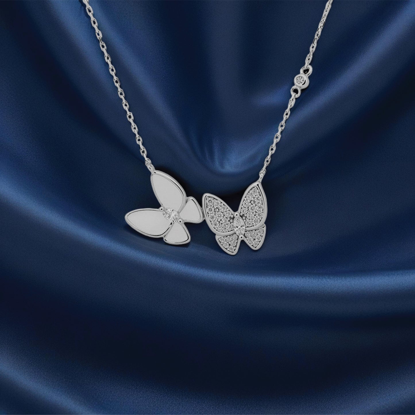 duaflora pendant – sterling silver in twin grace