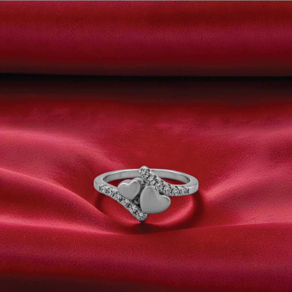romantic heart ring – sterling silver with sparkling elegance