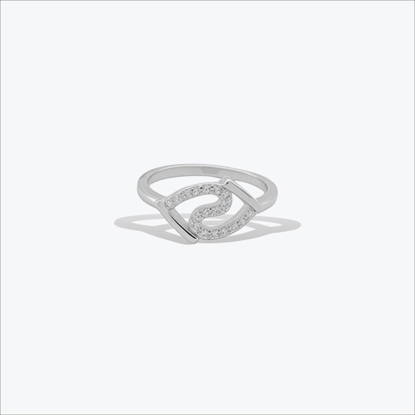 droppoint ring – sterling silver grace