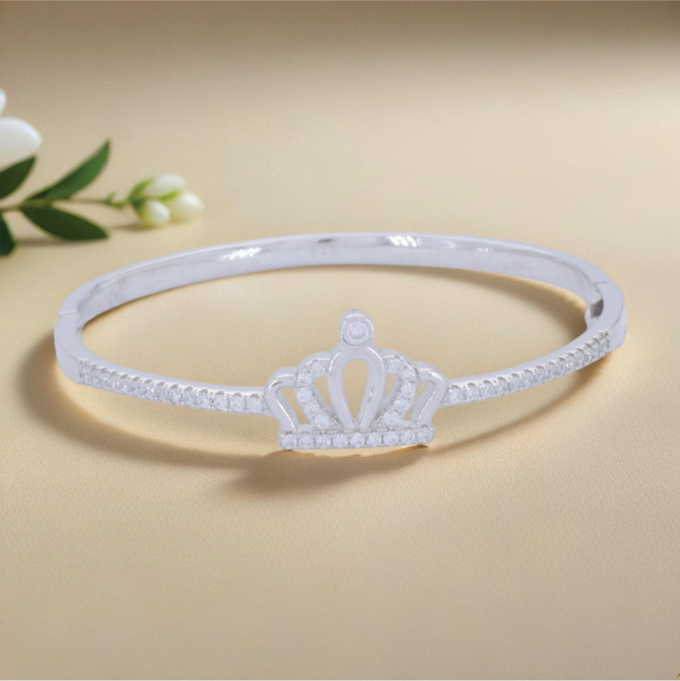 majestic crown bracelet – sterling silver with regal brilliance