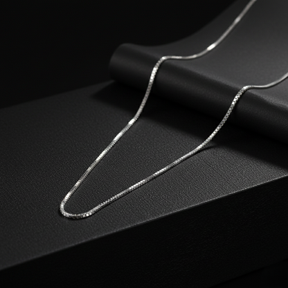 Serpentide Chain – Sterling Silver in Sleek Motion