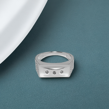 925 Silver ring with embedded stones