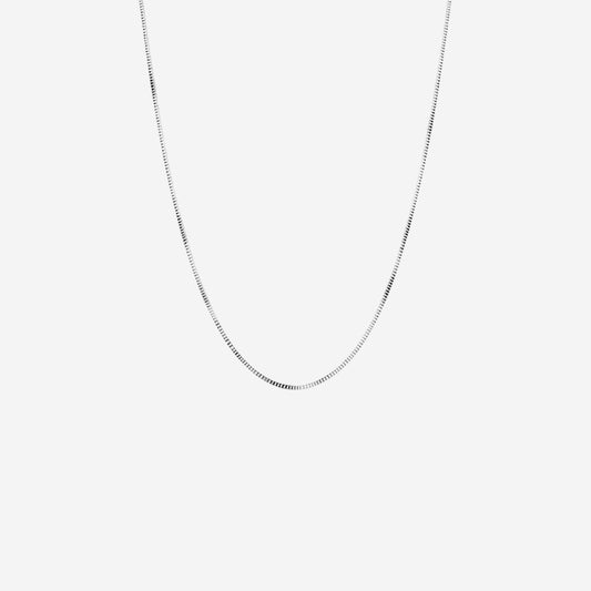 Sterling Silver Finelink Chain in Subtle Motion