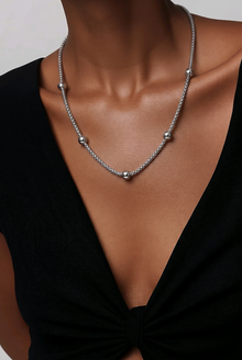 Starlight Dots Women`s chain in silver