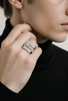 Regal Stride Men’s Ring in Silver