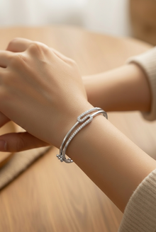 Lustre Loop Bracelet in Silver