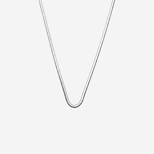 Slip Chain – Sterling Silver in Seamless Motion