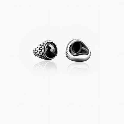 Onyxmark Ring – Sterling Silver Elegance