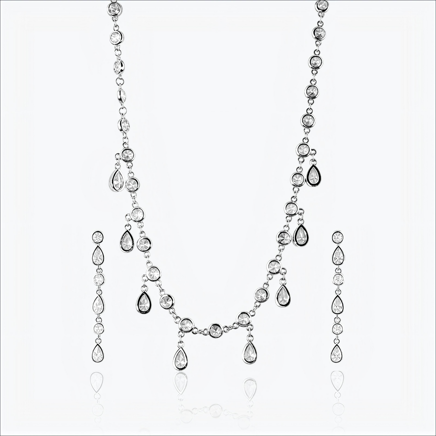 elira necklace – sterling silver in flowing sparkle