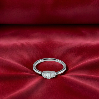 Serene Sparkle ring– Sterling Silver in Elegance