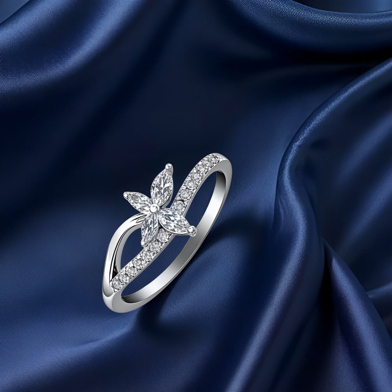 Bloomtrace Women`s Ring – Sterling Silver