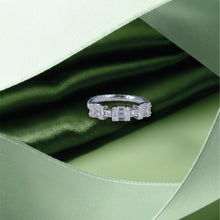 Rectelle Ring – Sterling Silver in Sleek Sparkle