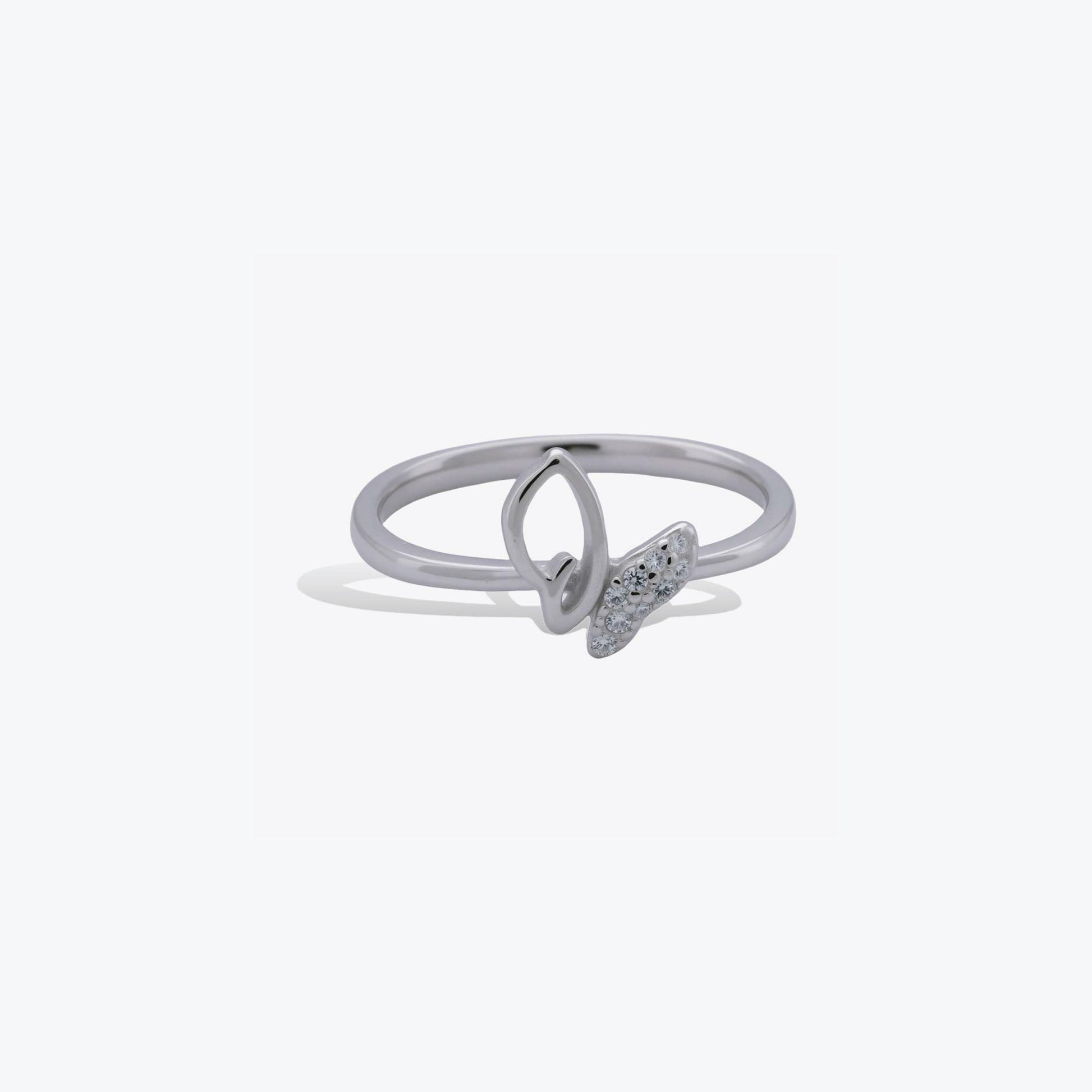 Butterfly Elegance Ring – A Sparkling Sterling Silver Charm