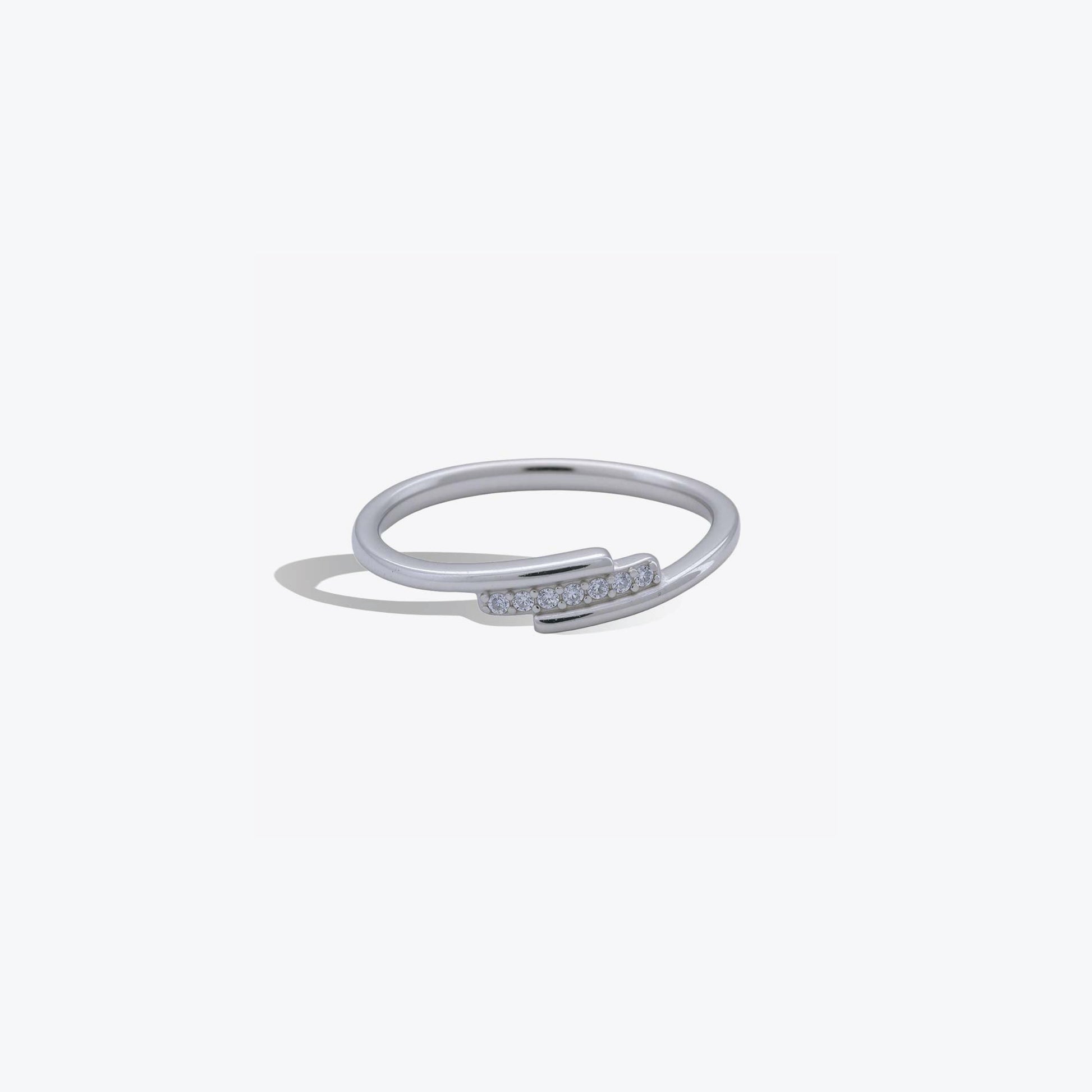 Sparkling Elegance Band – A Timeless Sterling Silver Charm