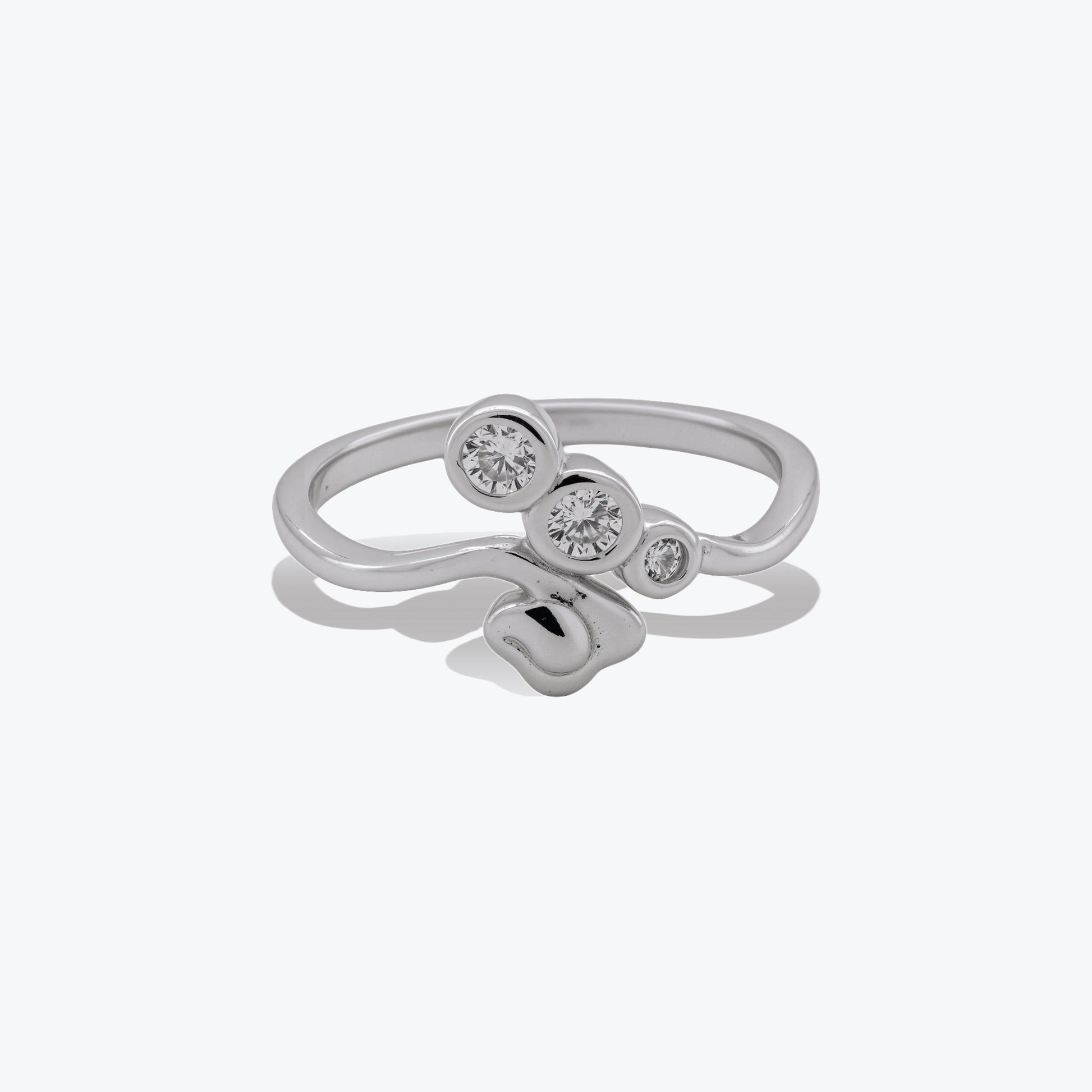 Trio Bezel Ring – Sterling Silver with Modern Elegance