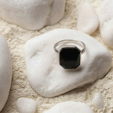 Noirform Ring – Sterling Silver in Octagonal Precision