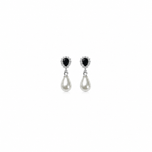 Black Pearl Pendant with earrings in silver