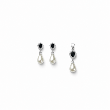 Black Pearl Pendant with earrings in silver