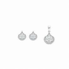Eterna Halo Pendant with earrings in silver