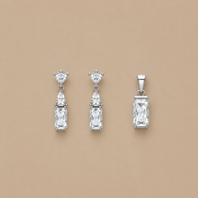 Eira Oval Pendant with earrings in silver