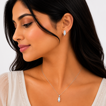 Eira Arc Pendant with earrings in silver