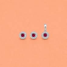 Aira Pendant with earrings in silver