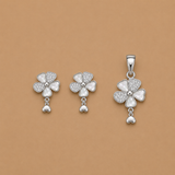 Floral Pendant with earrings in silver