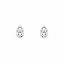 Teardrop shaped Women`s earrings in silver