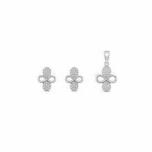 Floral shaped Women`s Pendant Set in silver