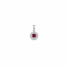 Aira Pendant with earrings in silver