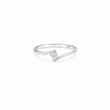 Soft Crest Ring in Silver