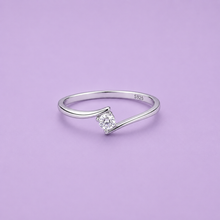 Soft Crest Ring in Silver
