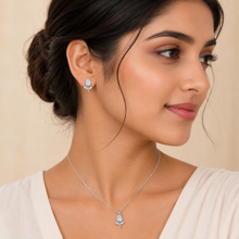 Petal Dew Pendant with earrings in silver