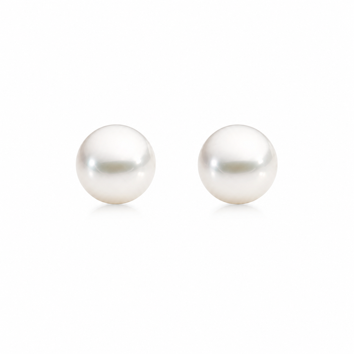 Pearl drop women`s Earring in Silver